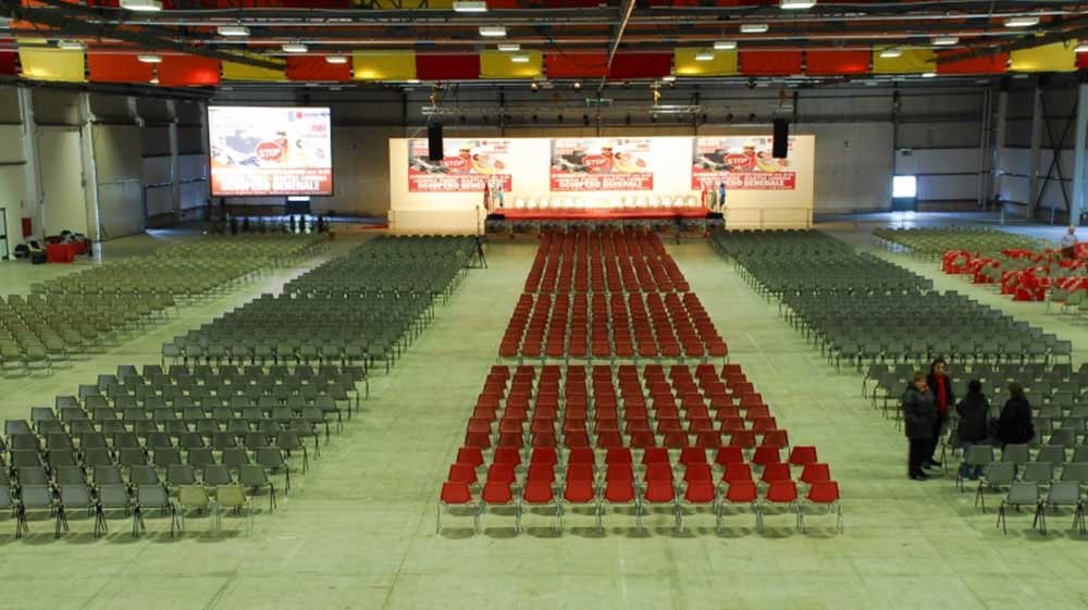 Padiglioni allestiti per un convegno